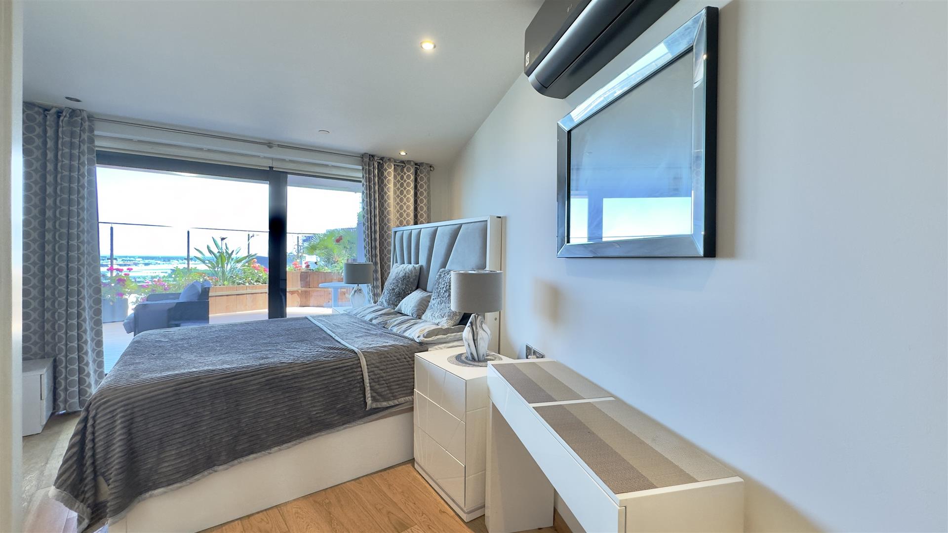  Image of Apartment - 1 Bedrooms - 1 Bathrooms for Sale in Ocean Spa Plaza-Gibraltar, Image 8